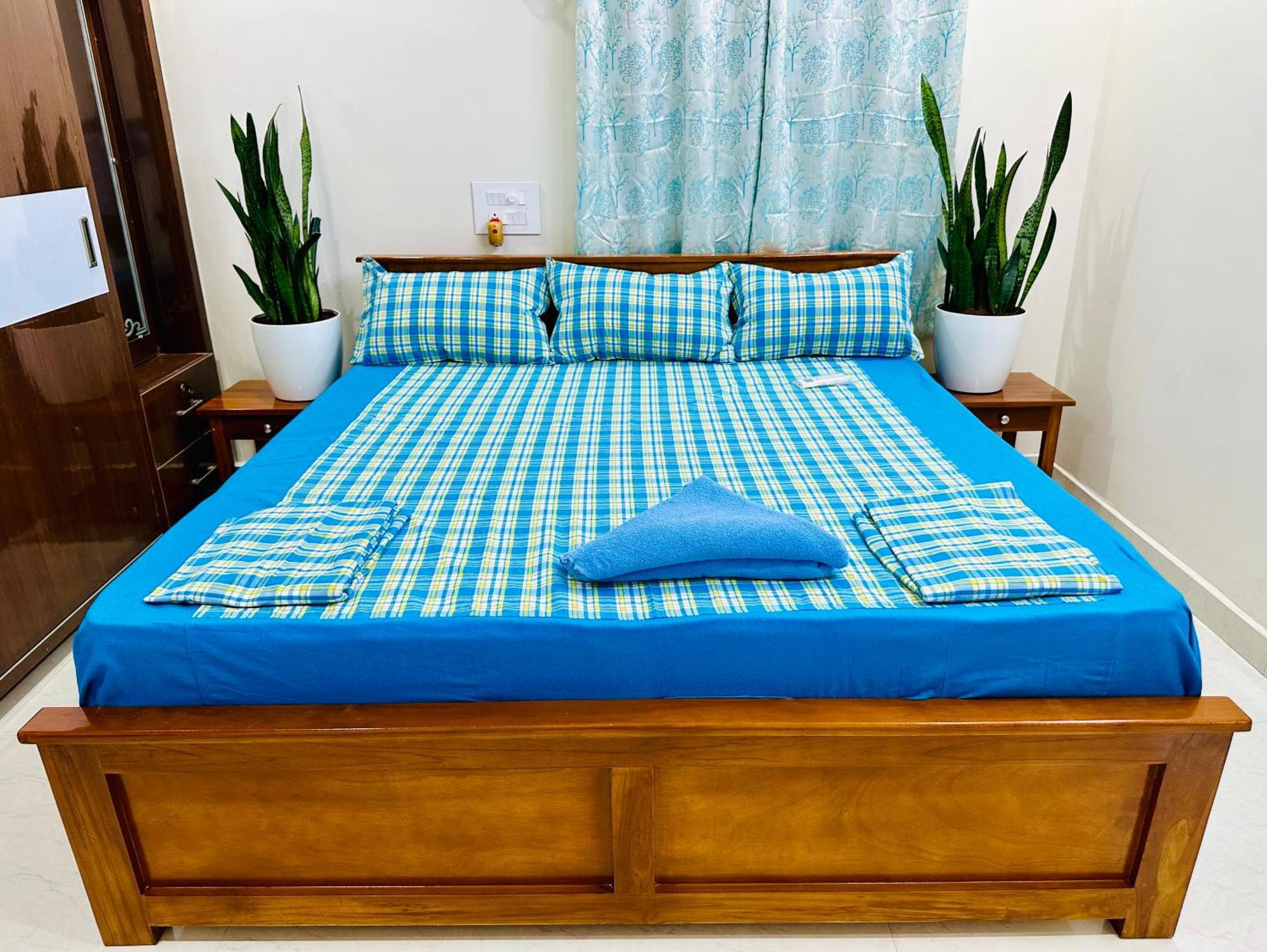 Truelife - 3Bhk Family Suites - Ps4 Pure Veg Restaurant On The Way To Balaji Temple - 2500 Sft Large Signature Apartment - Modular Kitchen - Super Fast Wifi, Smart Tv, 250 Jio Channels - Parking - Easy Access To All Temples - Top Service With Lots Of Tirupati Exterior foto