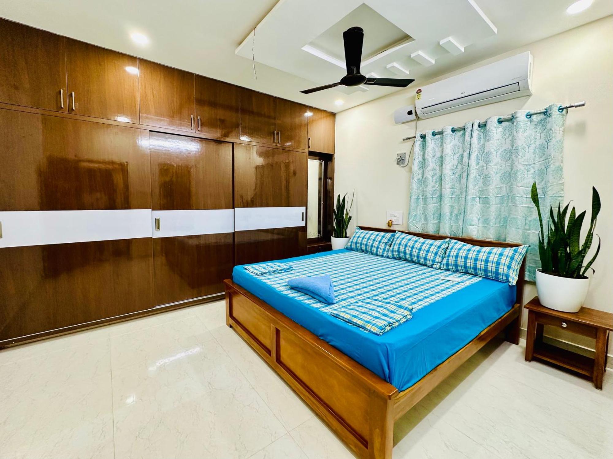 Truelife - 3Bhk Family Suites - Ps4 Pure Veg Restaurant On The Way To Balaji Temple - 2500 Sft Large Signature Apartment - Modular Kitchen - Super Fast Wifi, Smart Tv, 250 Jio Channels - Parking - Easy Access To All Temples - Top Service With Lots Of Tirupati Exterior foto